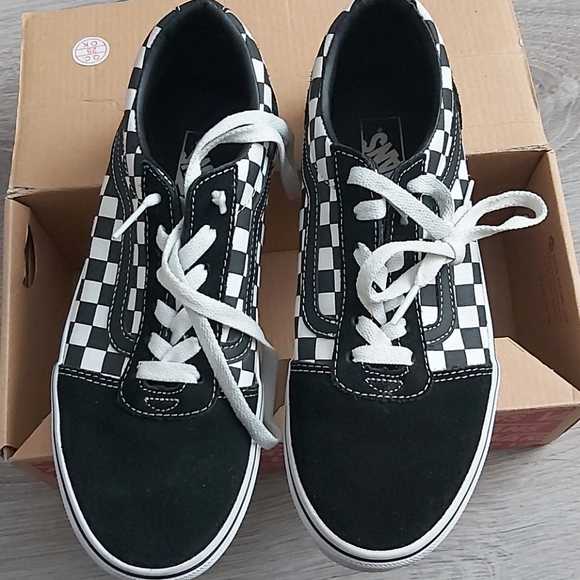 Kids Vans - Picture 4 of 4